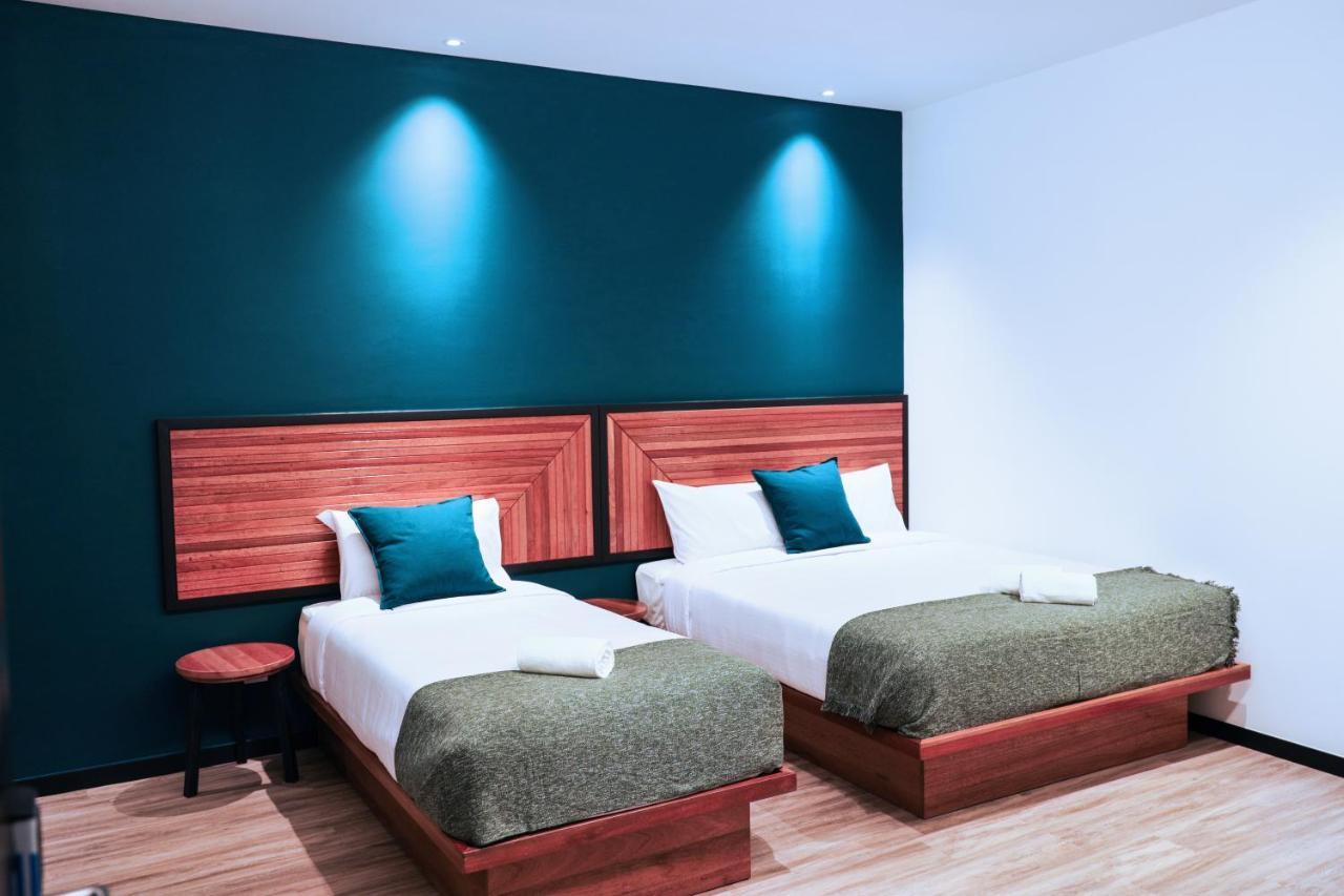 Hotel The Journey 3*