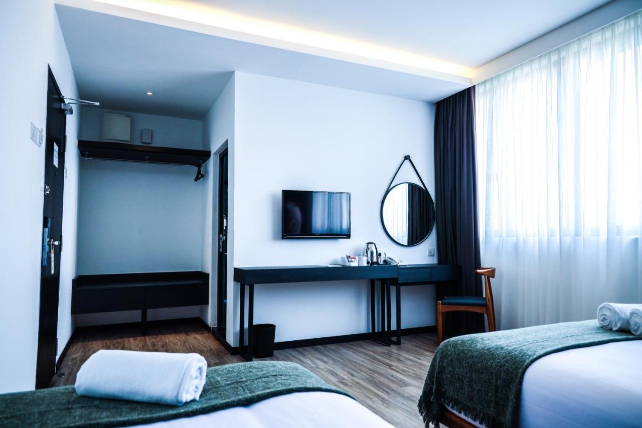 Hotel The Journey 3*